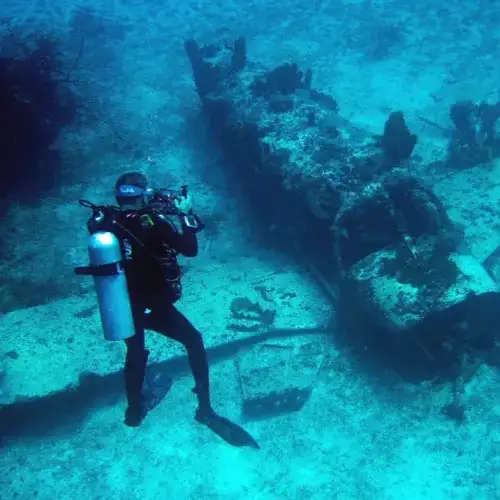 SCUBA diving at an all-inclusive resort in the Caribbean (c)Sandals