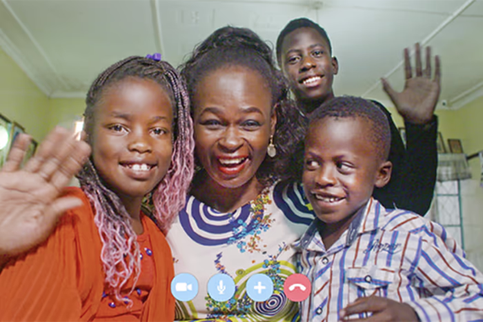 Homestay hosts meeting guests on Zoom